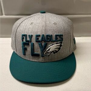 Philadelphia Eagles fitted hat. New Era. Low profile. Size 7 1/2